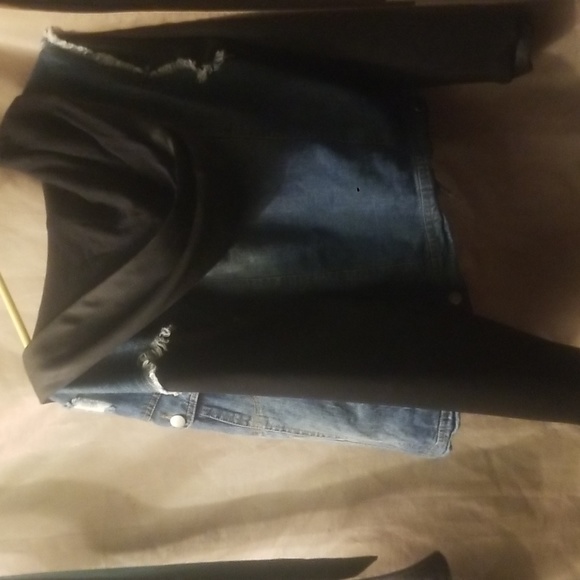 Jean jacket - Picture 6 of 8